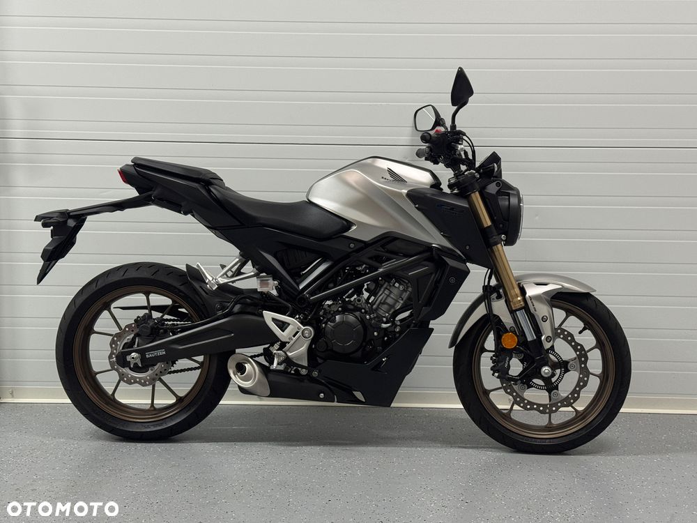 Honda CB - 2