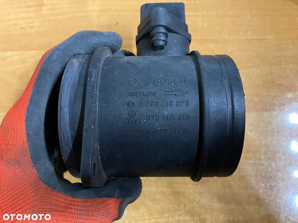 PRZEPŁYWOMIERZ 0280218073 07D906461 VW PHAETON 3,2