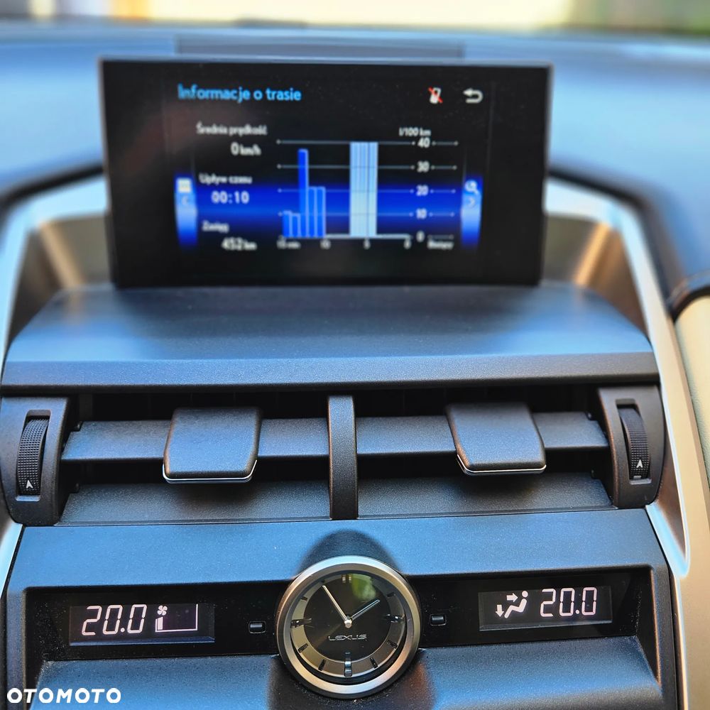 Lexus NX 200t AWD Luxury Line - 36