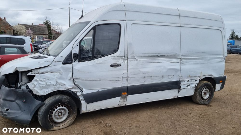 Mercedes-Benz Sprinter - 9