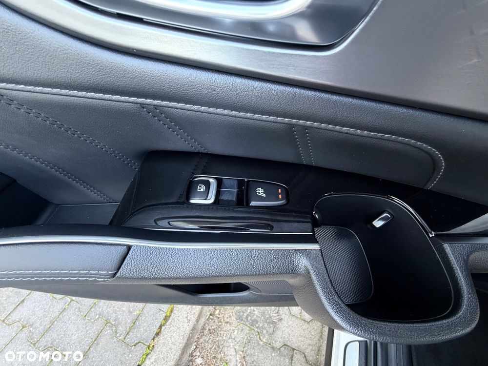 Kia Sorento - 30