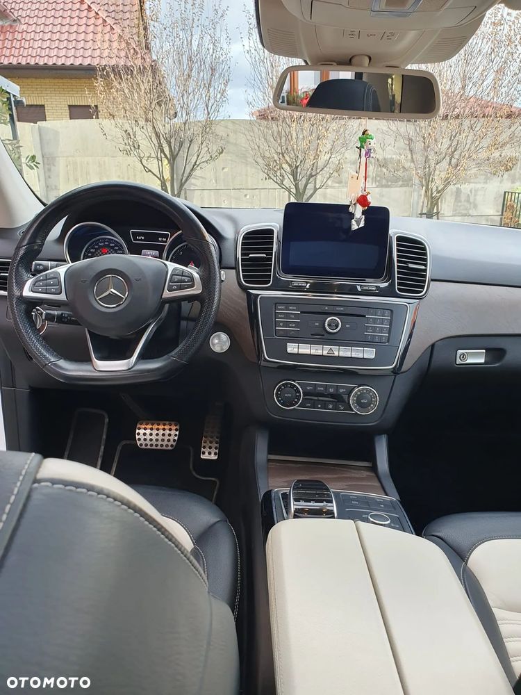 Mercedes-Benz GLE 350 d 4-Matic - 30