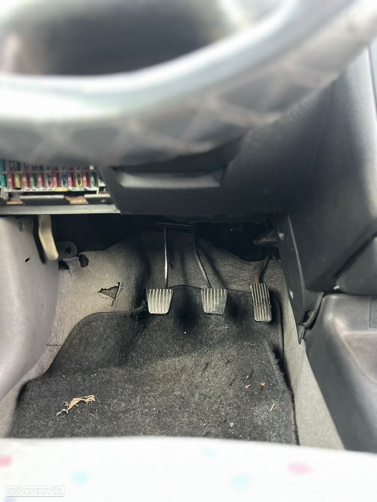 Opel Corsa 1.5 TD - 10