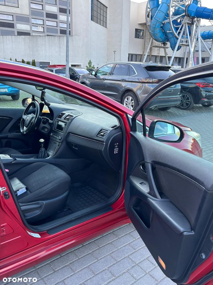 Toyota Avensis 2.2 D-CAT Sol - 9