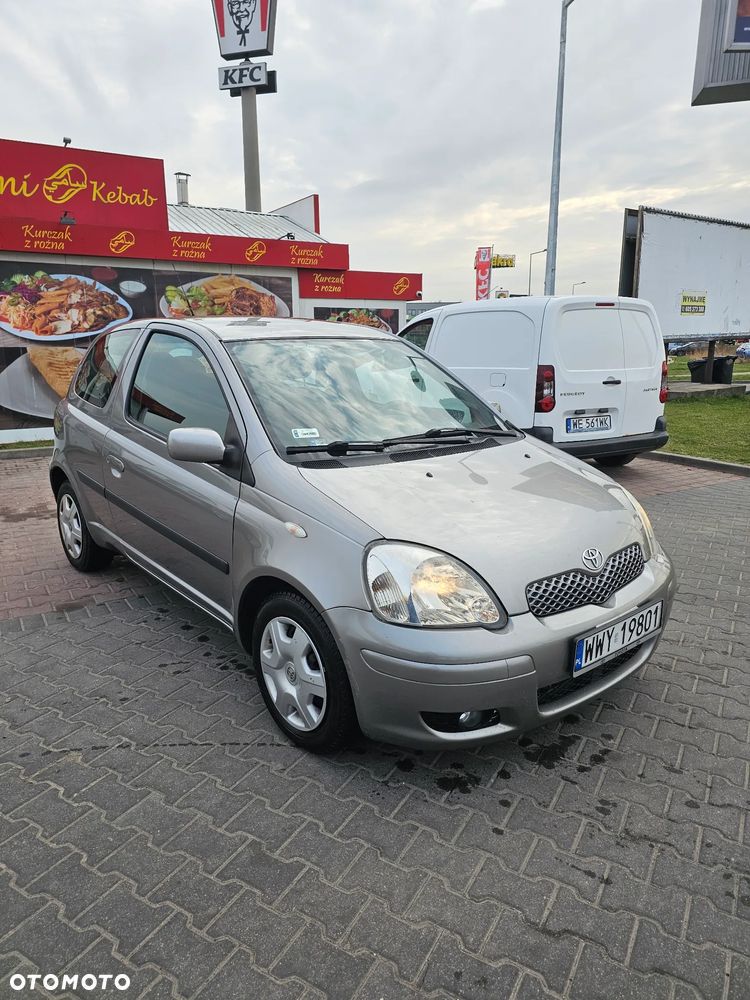 Toyota Yaris 1.3 Sol - 2