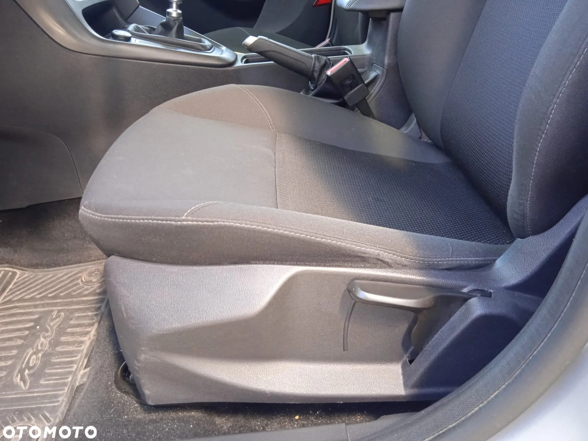 Ford Focus 1.5 TDCi Gold X - 28