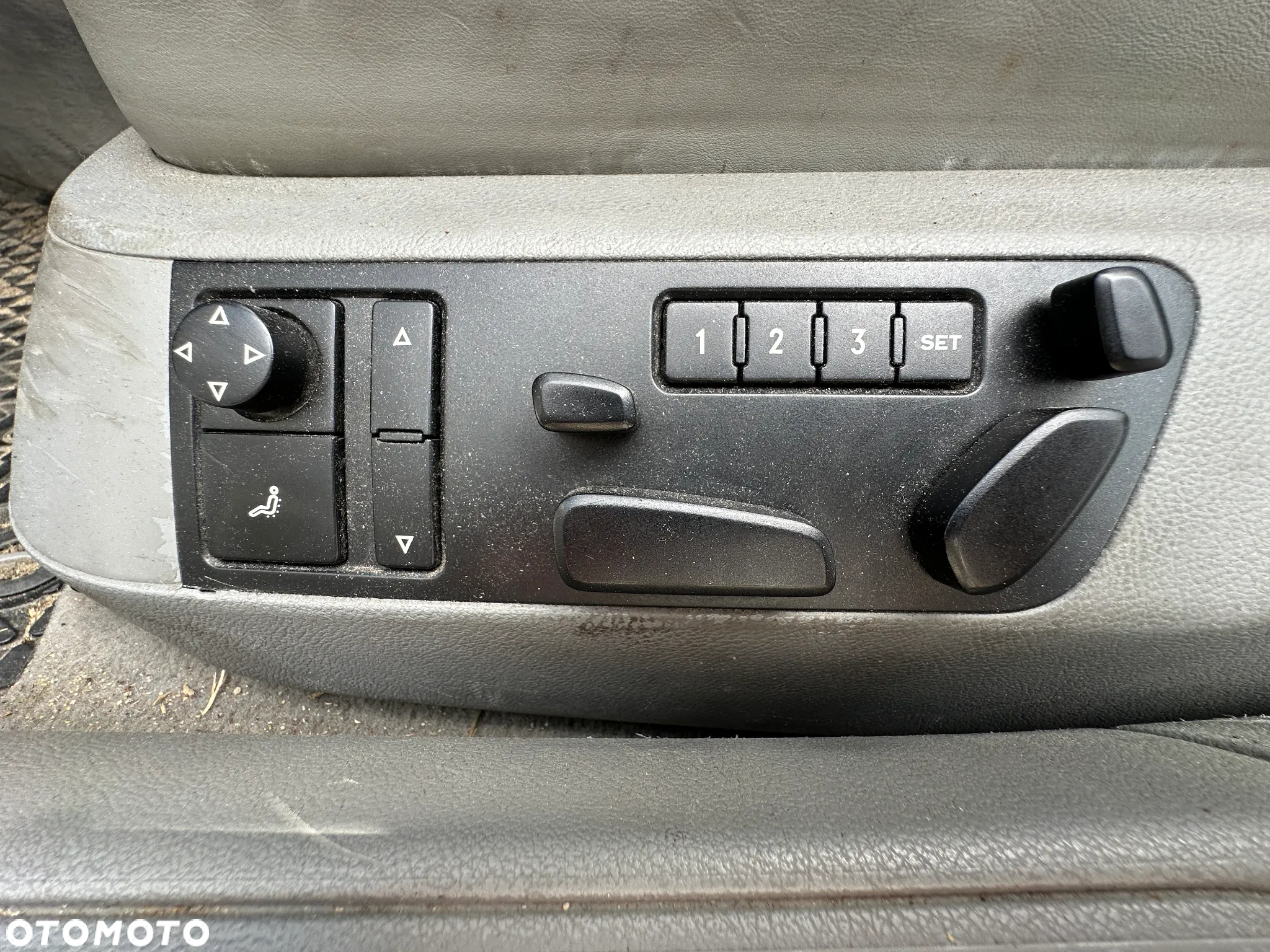 Volkswagen Phaeton 4.2 V8 4Mot (5 os.) - 16