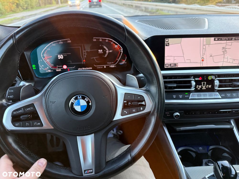 BMW Seria 3 320i M Sport Sport - 31