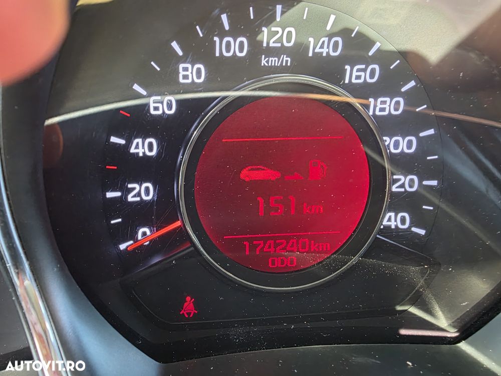 Kia Ceed 1.6 CRDi Vision - 10