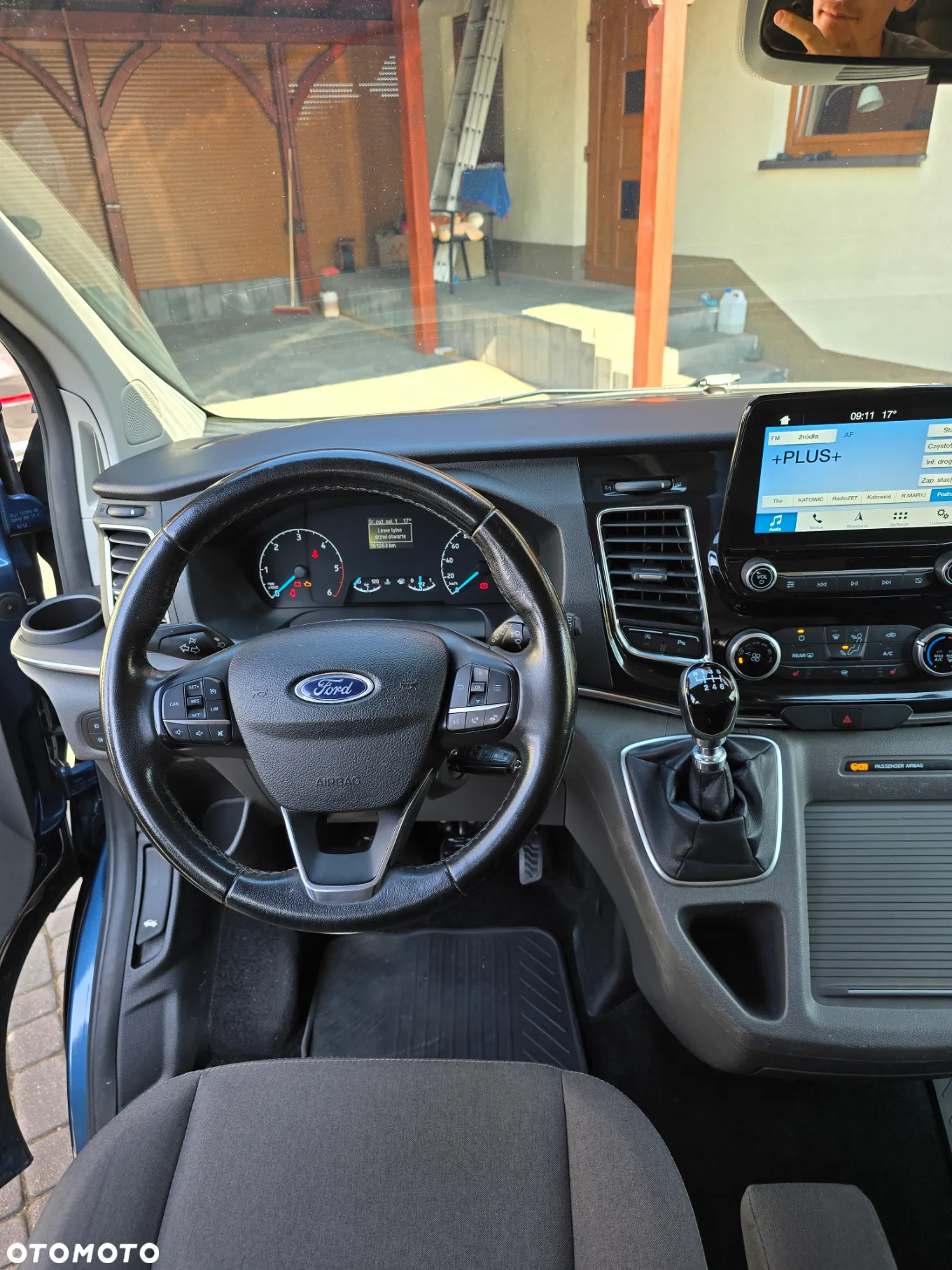 Ford Tourneo Custom 2.0 EcoBlue L1 Titanium - 11