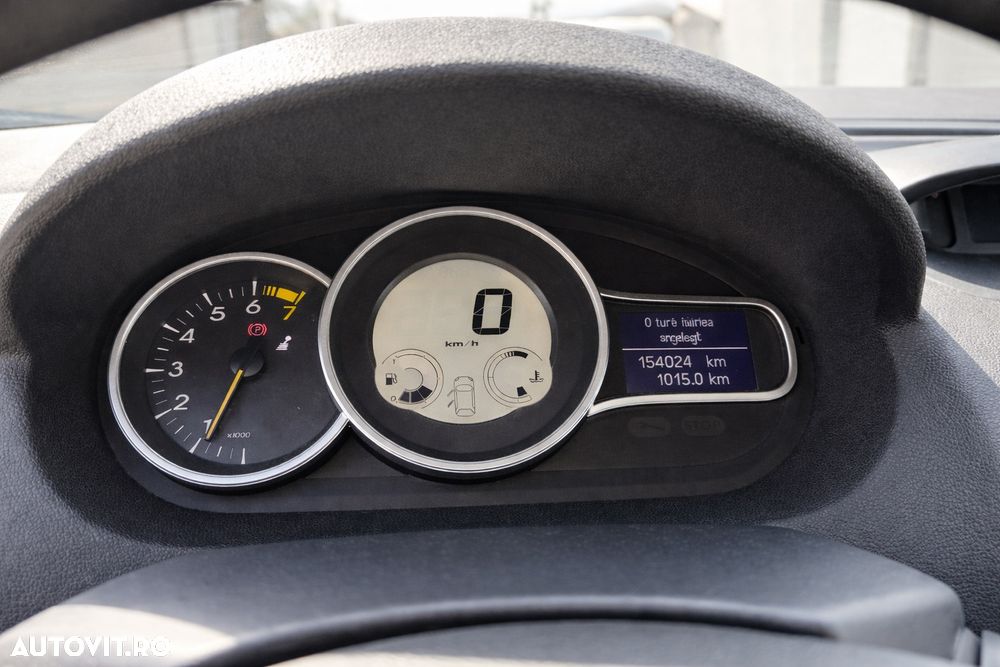 Renault Megane 1.6 16V 100 Authentique - 11