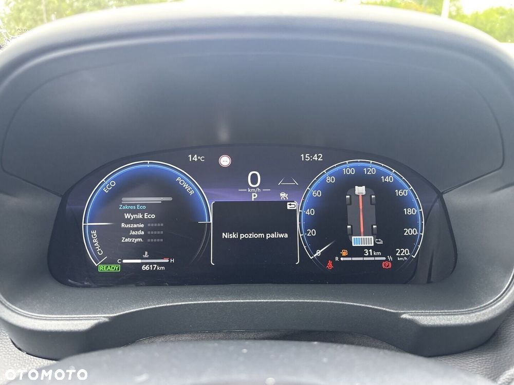 Toyota Yaris Cross - 25