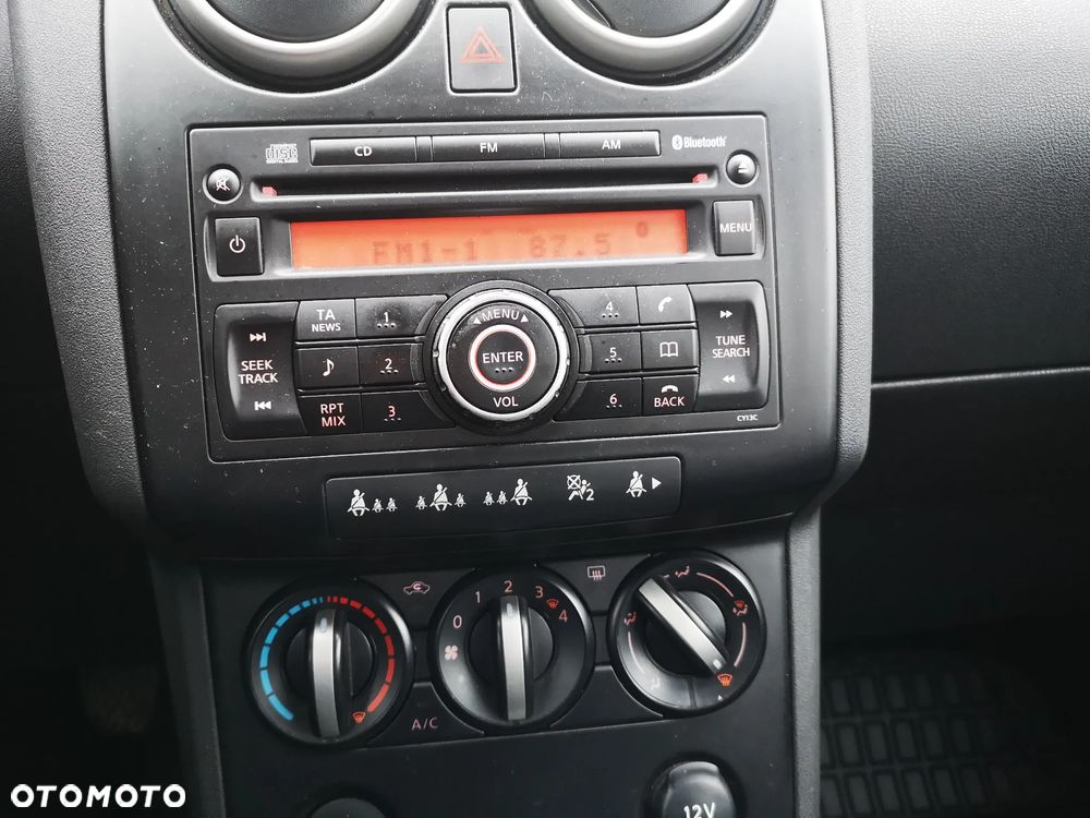 Nissan Qashqai 2.0 dCi DPF acenta - 9