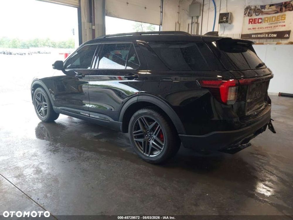 Ford Explorer - 3