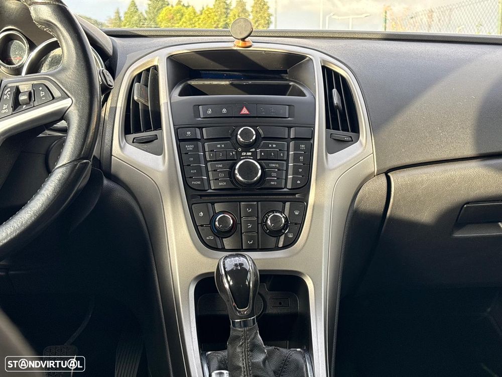 Opel Astra 1.4 Enjoy - 26