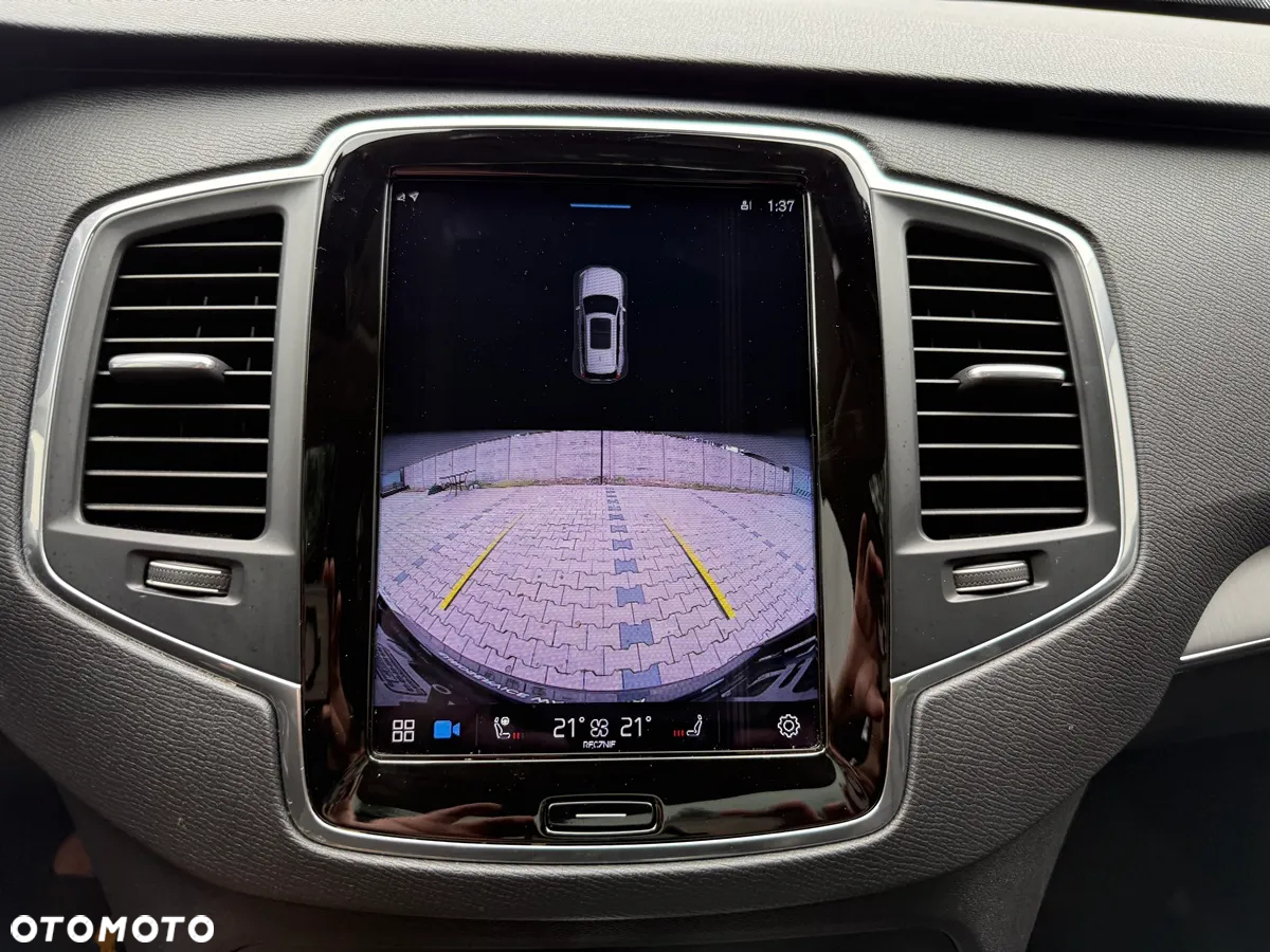 Volvo XC 90 - 21
