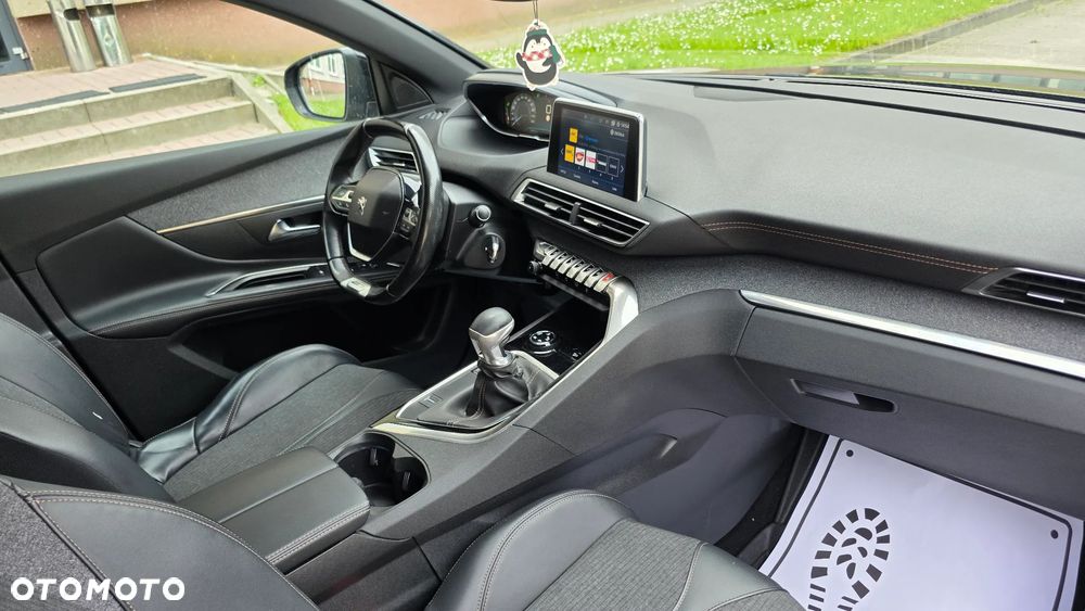 Peugeot 5008 - 21