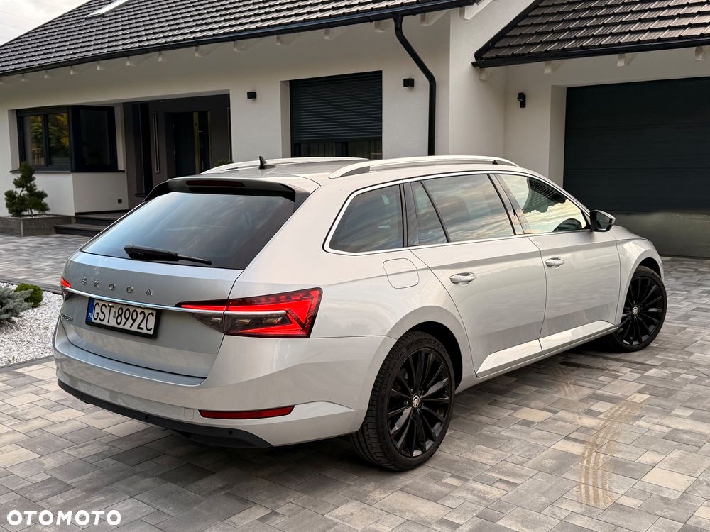 Skoda Superb 2.0 TDI SCR Style DSG - 4