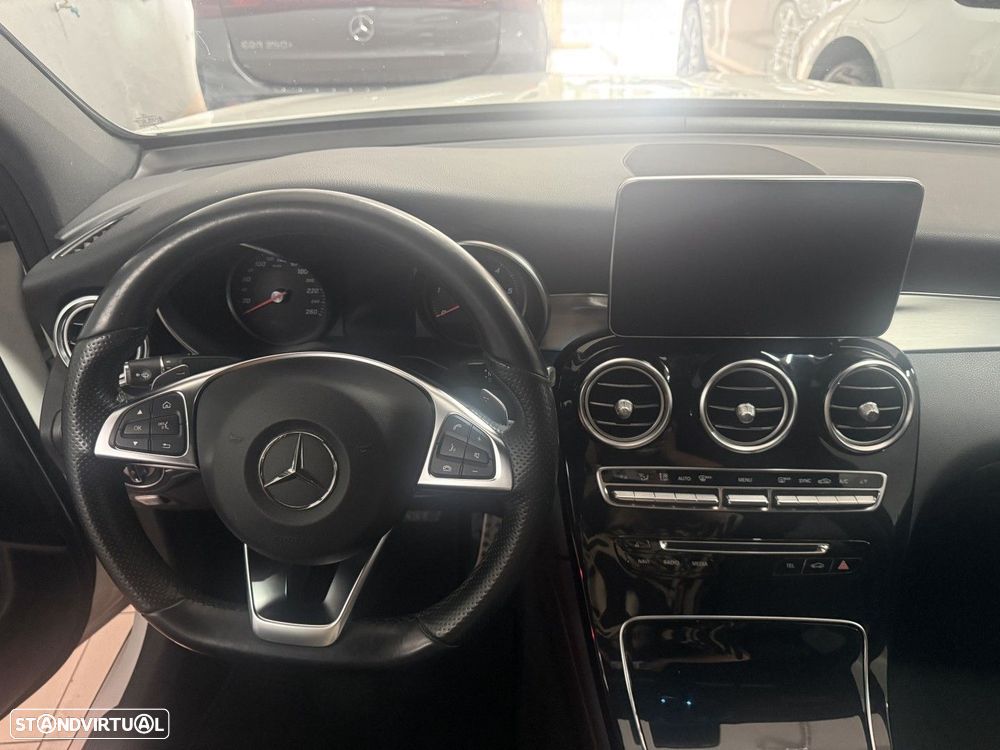 Mercedes-Benz GLC 250 d Coupé AMG Line 4-Matic - 12