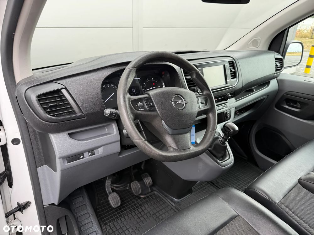 Opel Vivaro - 17