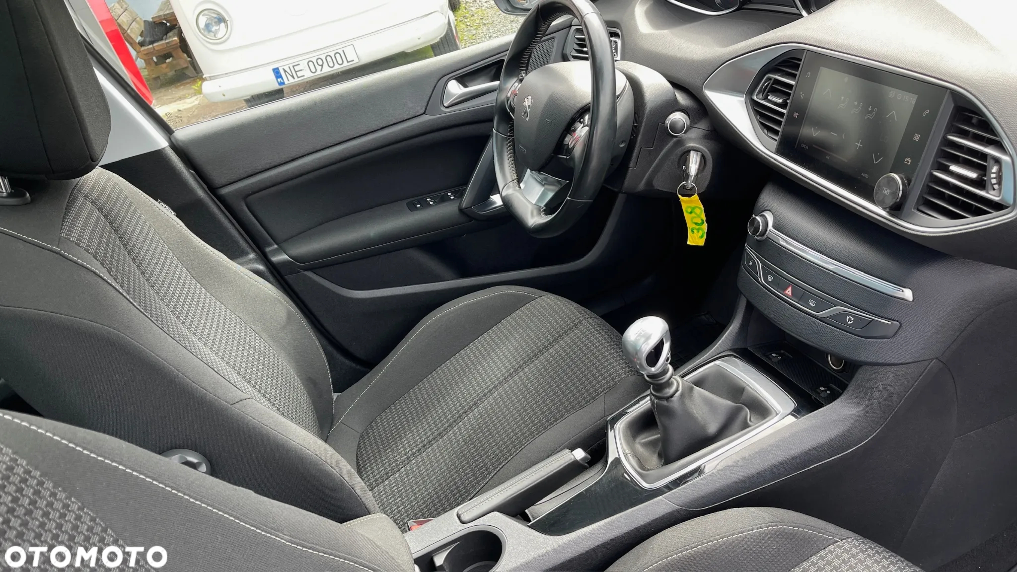 Peugeot 308 - 16