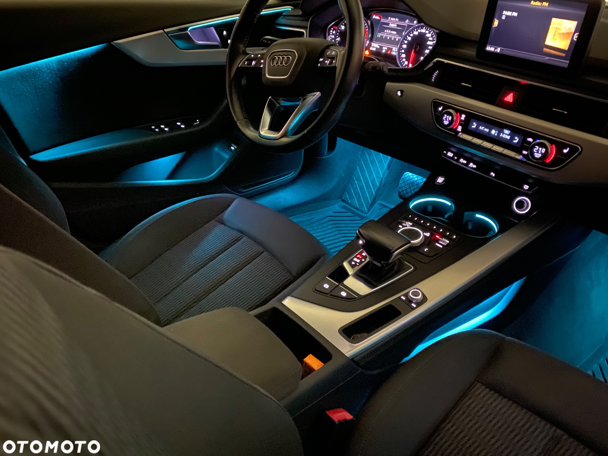 Audi A4 2.0 TDI Design S tronic - 22