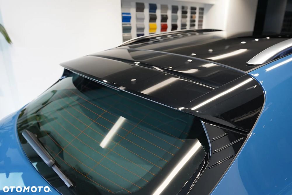 Porsche Taycan 105kWh 4 Cross Turismo - 36