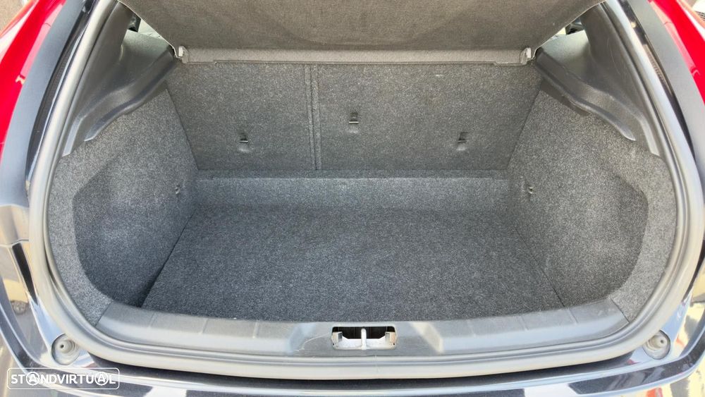 Volvo V40 - 11
