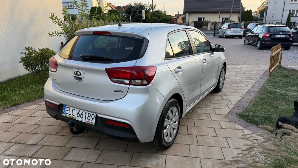 Kia Rio 1.2 Attract - 5