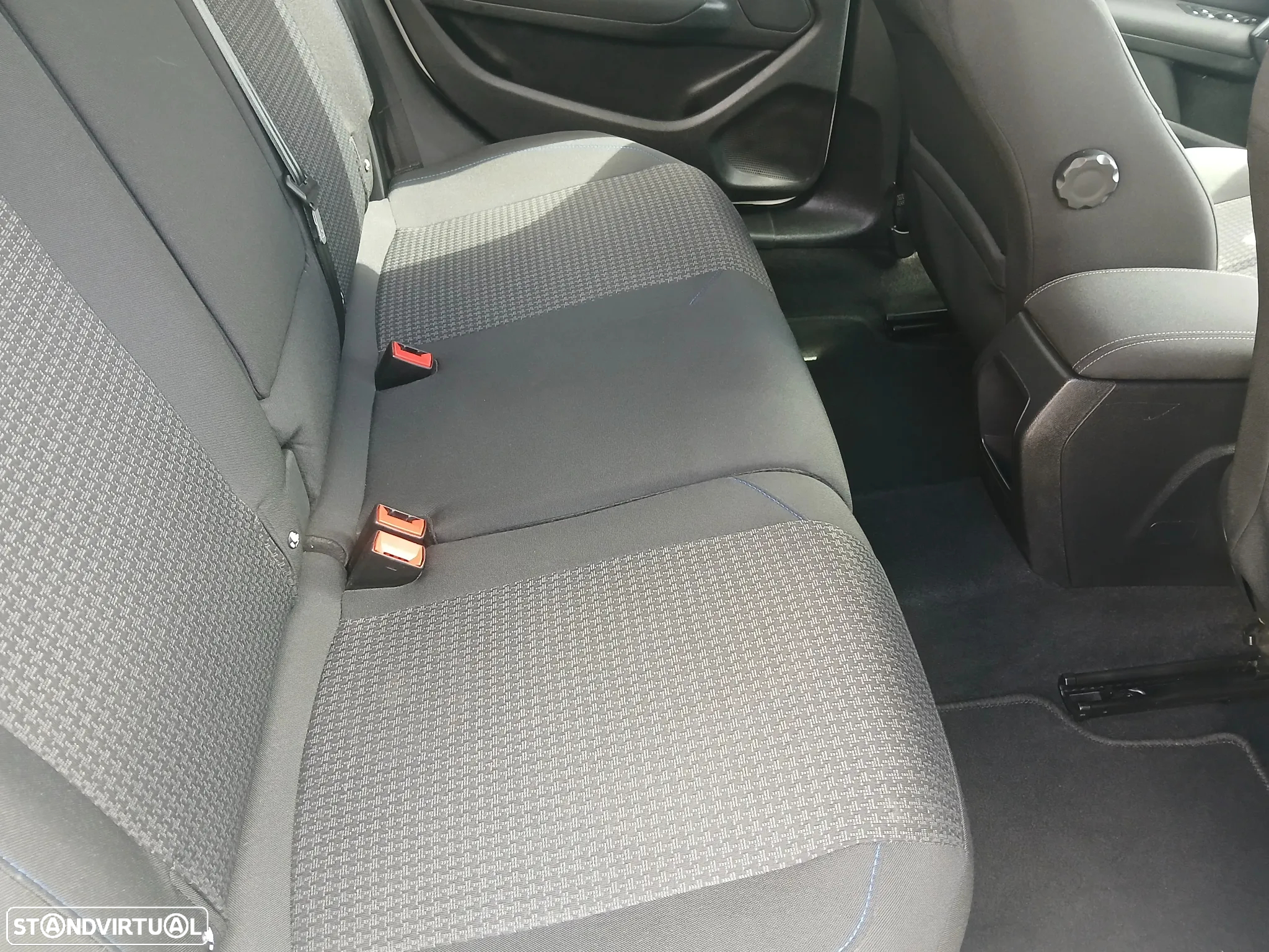 Peugeot 308 SW 1.5 BlueHDi Style - 23