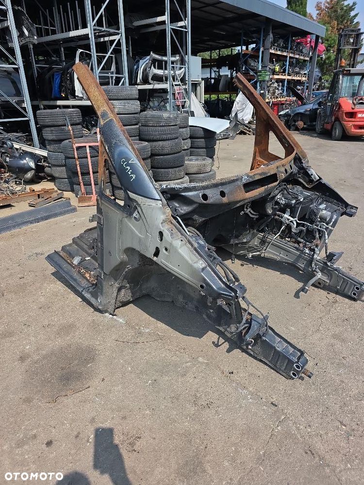 MERCEDES V KLASA W447 ĆWIARTKA PRAWY PRZÓD - 2