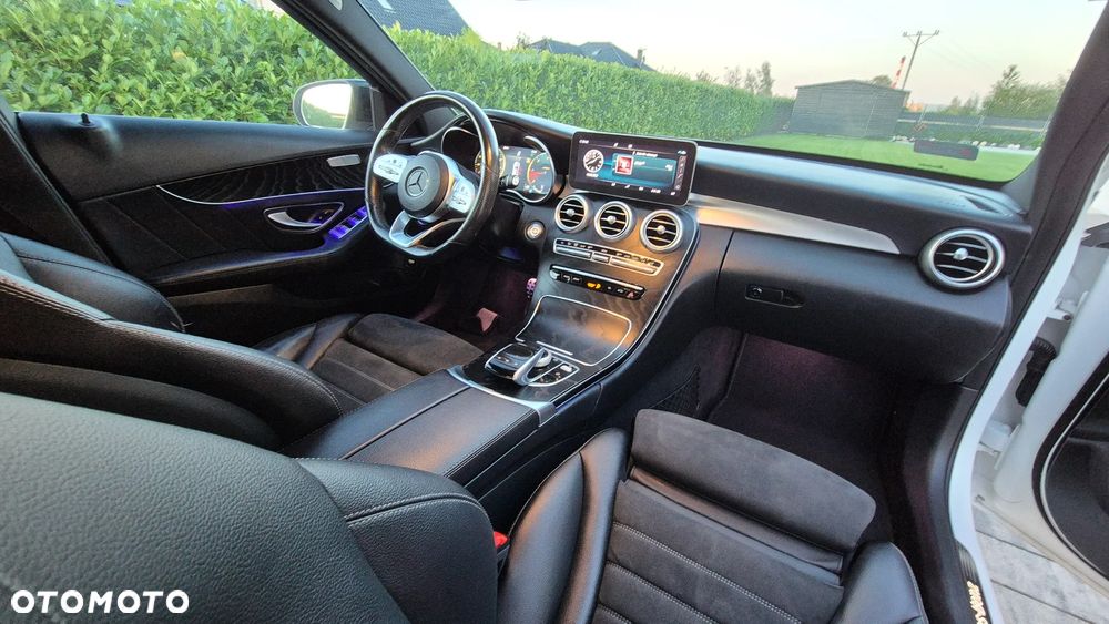 Mercedes-Benz Klasa C 220 d 9G-TRONIC - 27