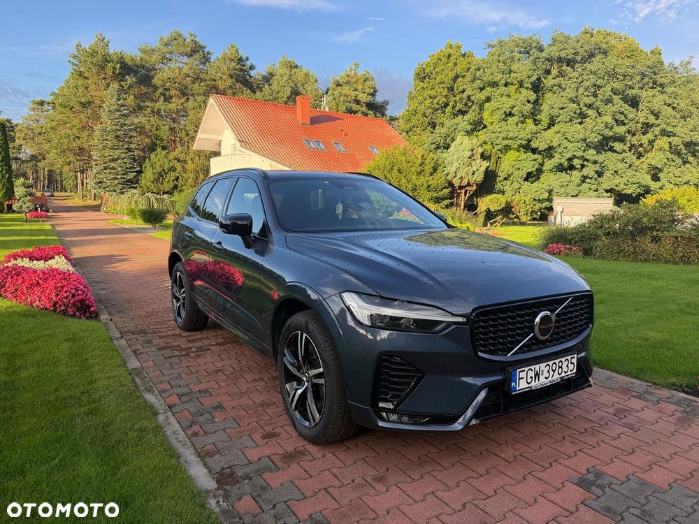 Volvo XC 60 B4 D AWD Plus Dark - 2