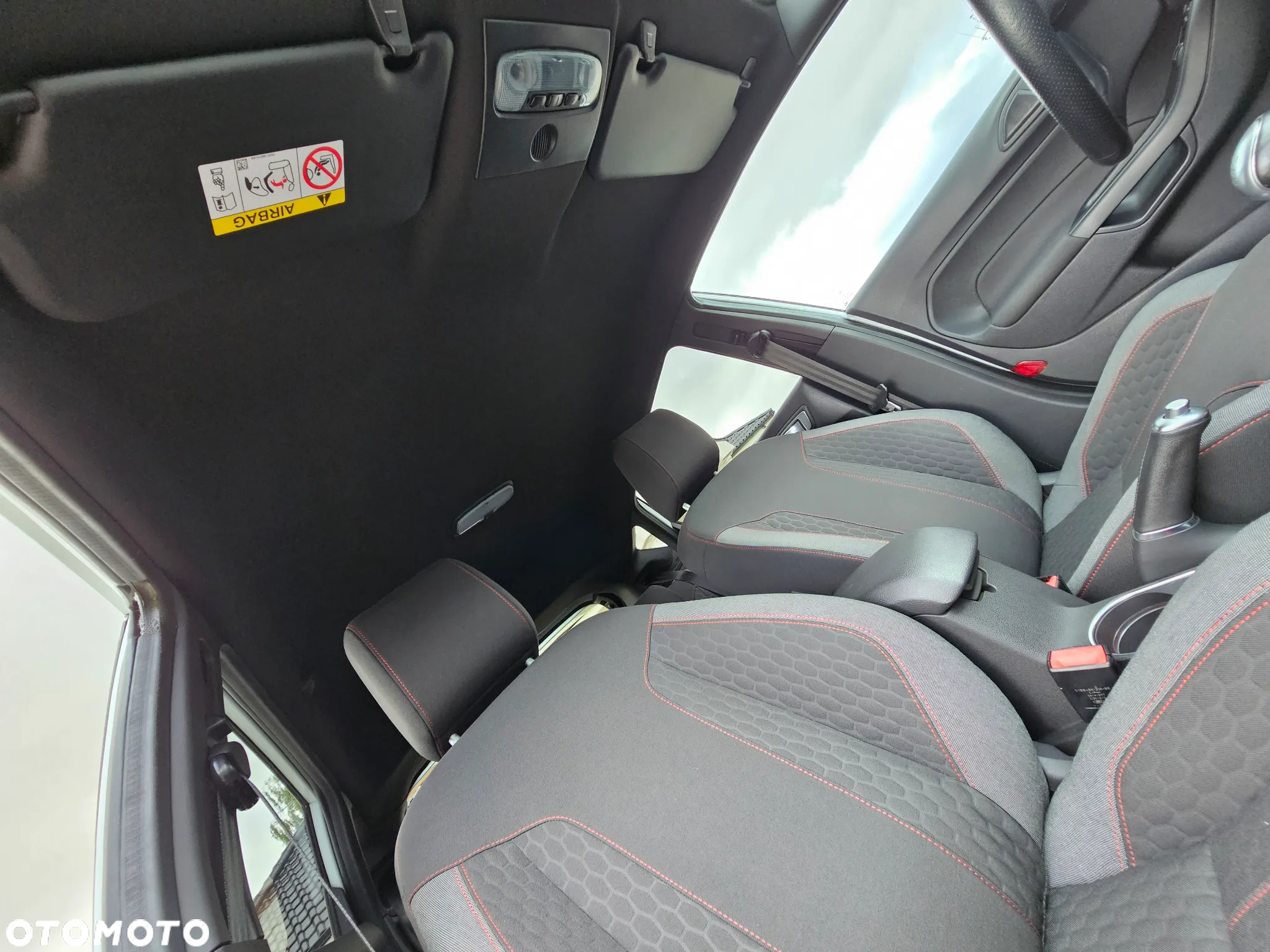 Ford Fiesta 1.0 EcoBoost S&S ST-LINE X - 26