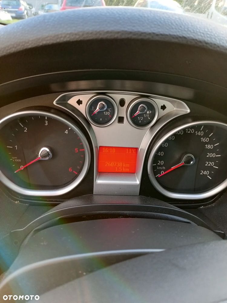 Ford Kuga 2.0 TDCi 2x4 Titanium - 27