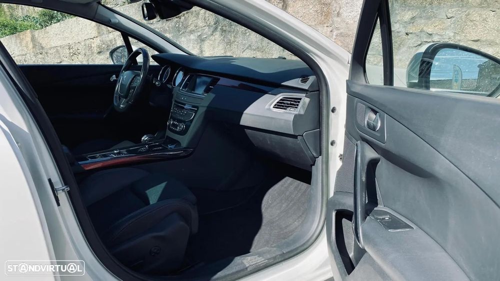 Peugeot 508 RXH 2.0 HDi Hybrid4 2-Tronic 104g - 19
