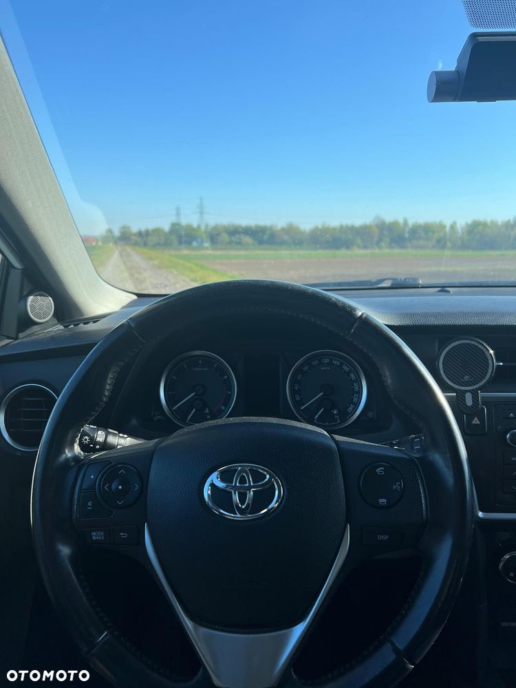 Toyota Auris 1.6 Dynamic - 15