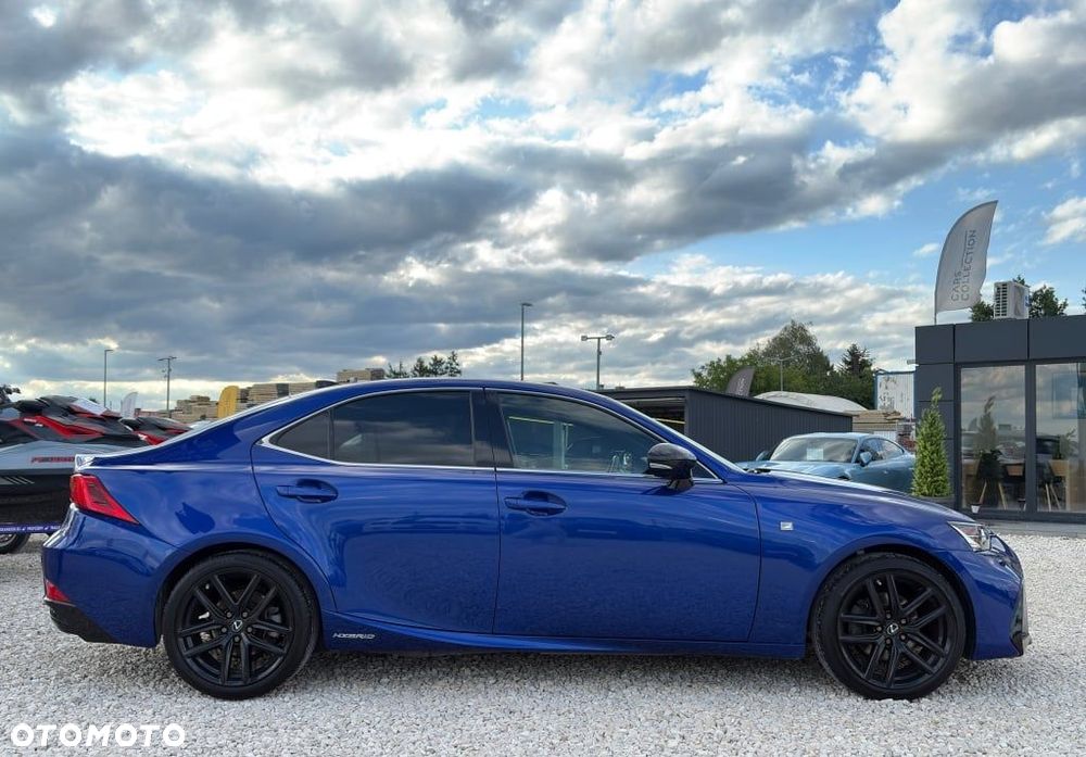 Lexus IS - 3