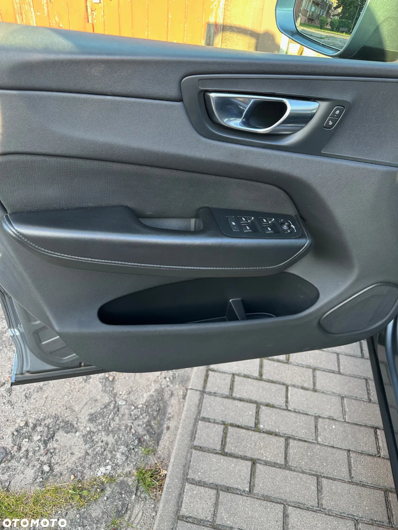 Volvo XC 60 B4 D Geartronic Momentum Pro - 25
