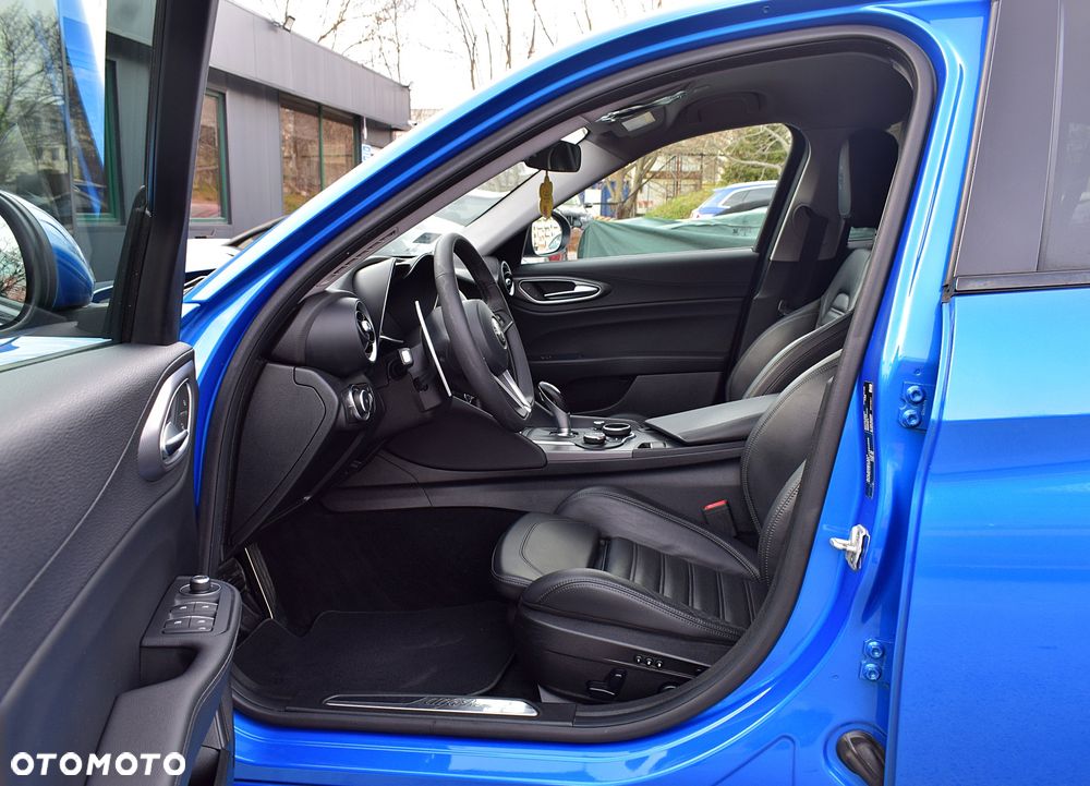 Alfa Romeo Giulia 2.0 Turbo Veloce Q4 - 5