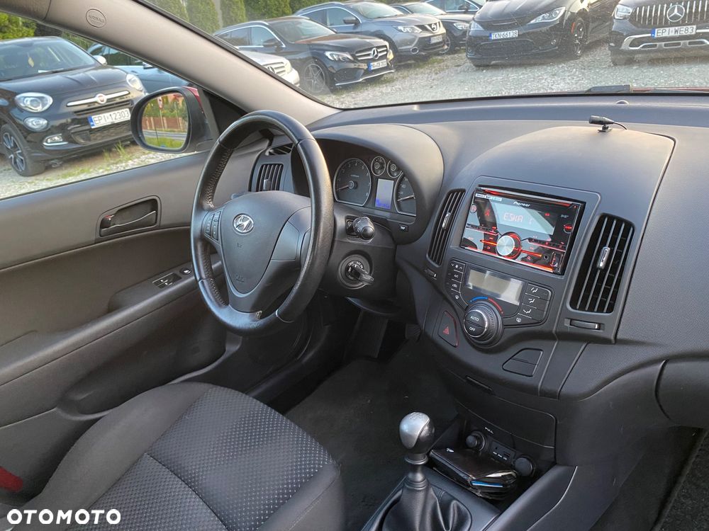 Hyundai i30 1.4 Blue Comfort - 22