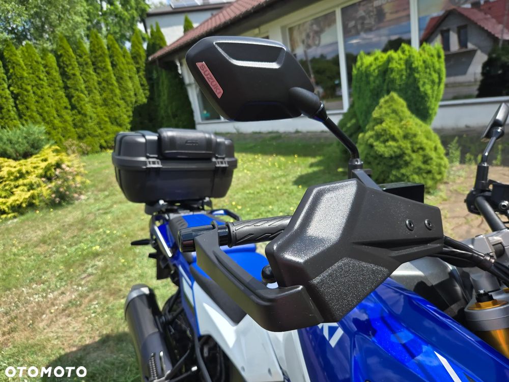 Suzuki V-STROM - 25