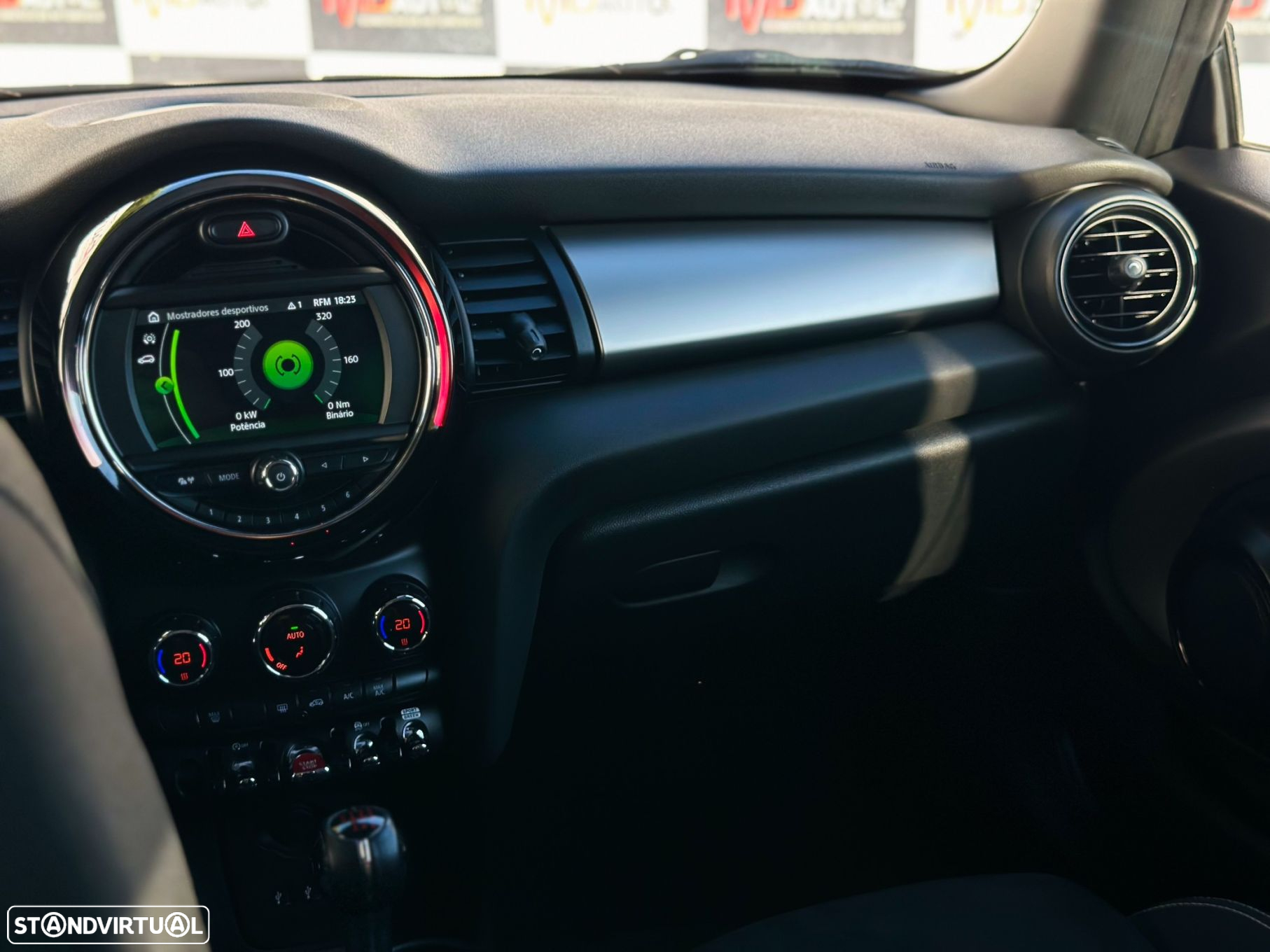 MINI 3 Portas John Cooper Works - 45