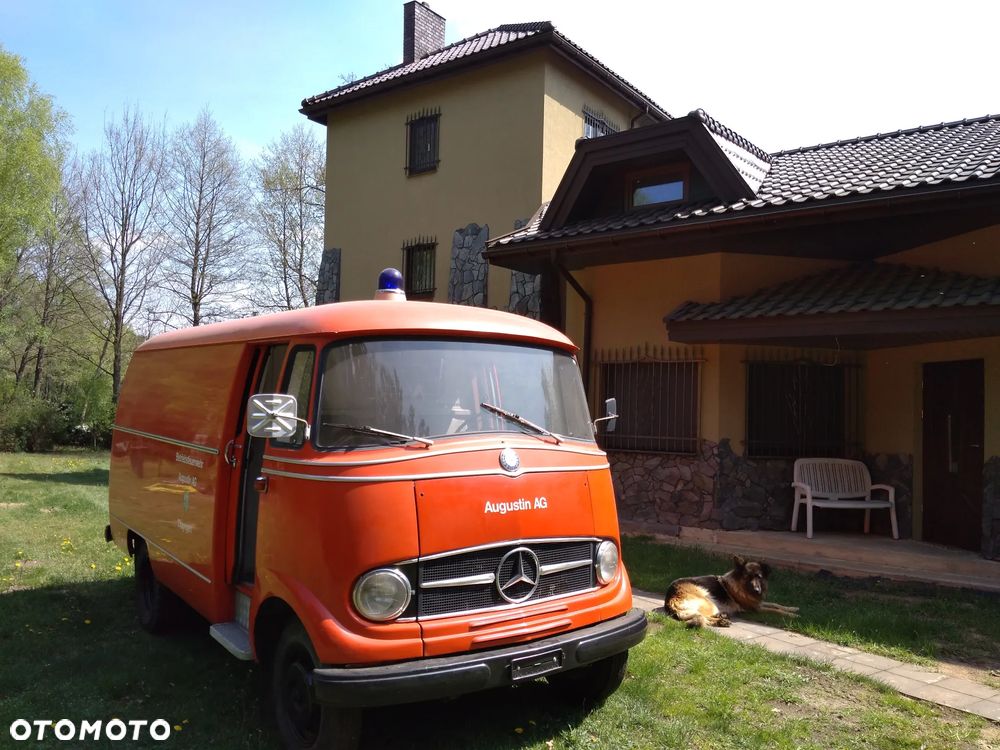 Mercedes-Benz L407 - 11