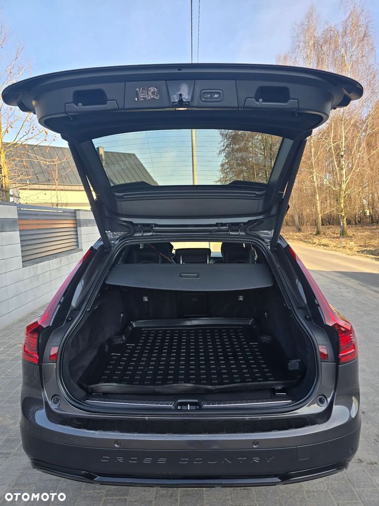 Volvo V90 Cross Country B4 D AWD Ultimate - 22