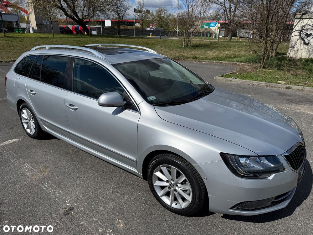 Skoda Superb Combi 1.6 TDI GreenLine - 14