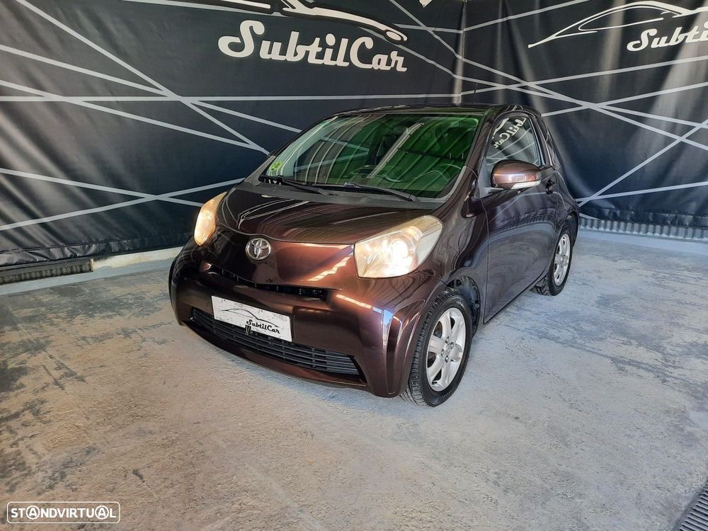Toyota iQ 1.0 VVT-i Essential+AC