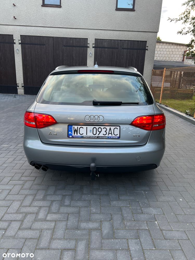 Audi A4 Avant 2.0 TDI - 31