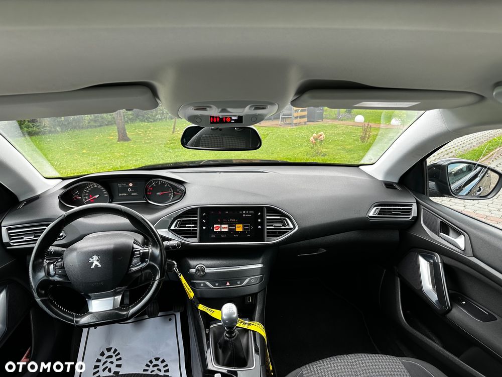 Peugeot 308 BlueHDi FAP 130 Stop & Start Allure Pack - 32