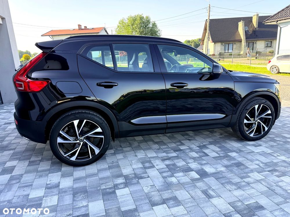 Volvo XC 40 D4 AWD Geartronic R-Design - 17